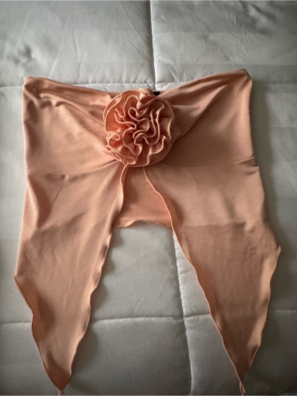 Women’s strapless tube top